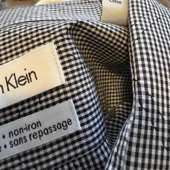 Calvin Klein Men's Dress Shirt - Picture 5 of 7
